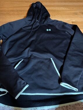 Under Armour  Cold Gear Storm Women’s Sz XL Black Hoodie with teal Trim